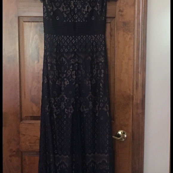 NWT Tadashi Jessamyn Lace Gown in Blue- Size 10.-SORRY NOT AVAILABLE - Picture 14 of 15